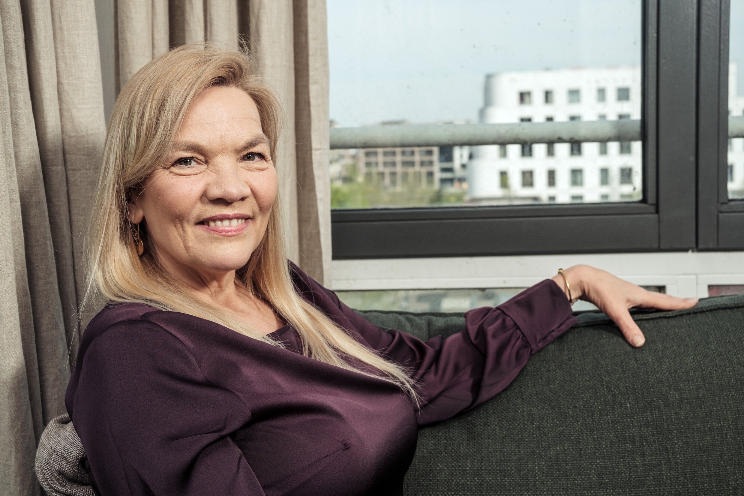 Daphne kocht haar eerste huis op haar 56ste: ‘Het geeft een enorme kick ...