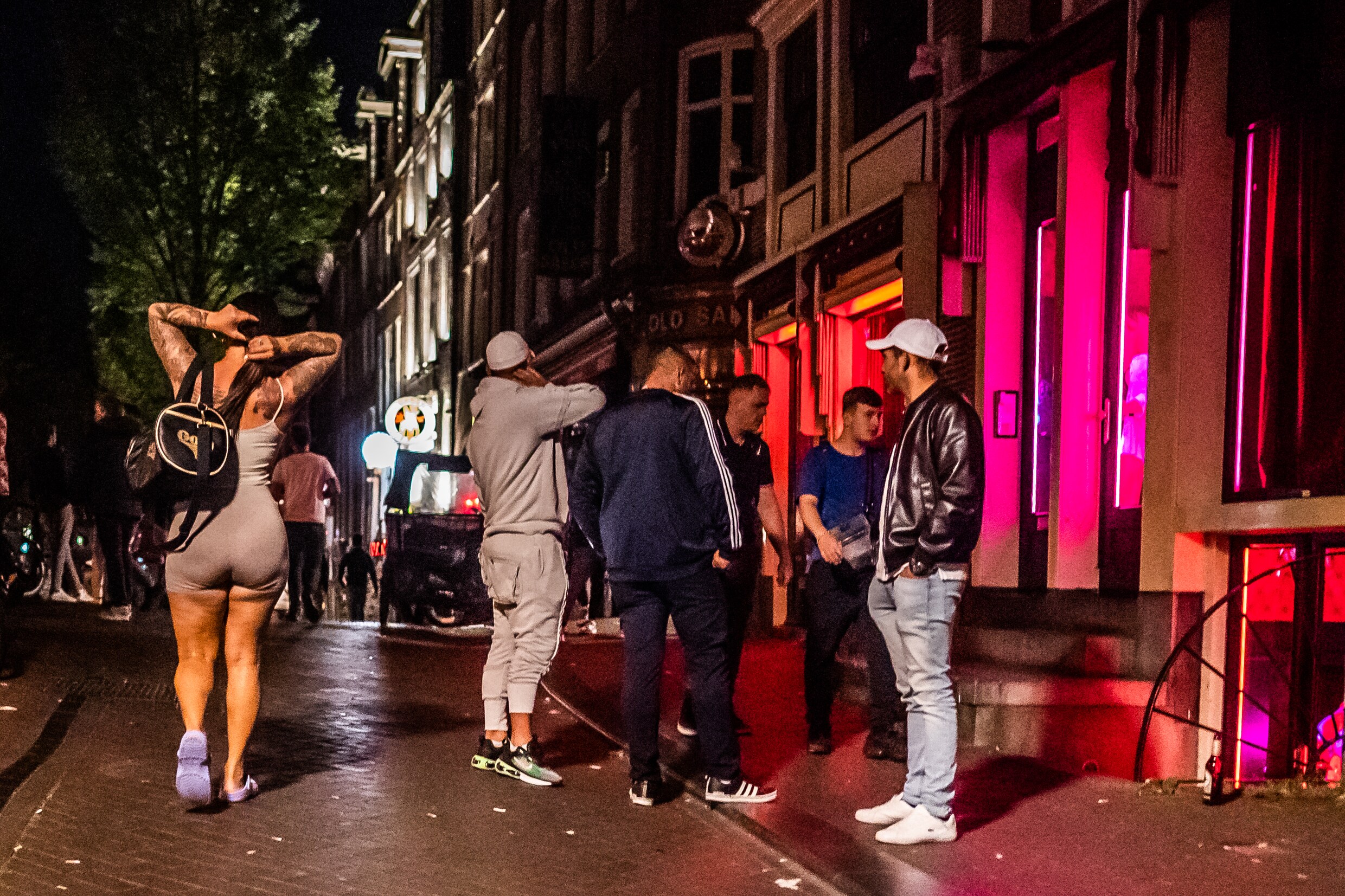 Opinie: ‘Kwetsbare daklozen opvangen tussen de dronken toeristen en ...