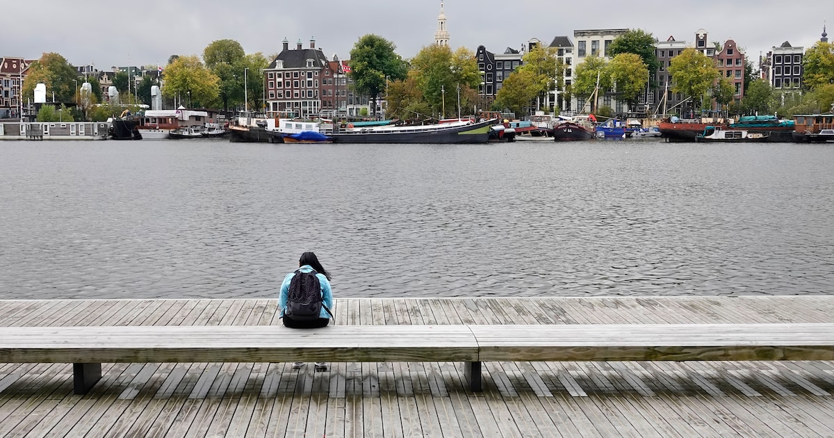 Meer Eenzaamheid Angst En Stress Amsterdammers Ervaren Nog Altijd De Gevolgen Van De