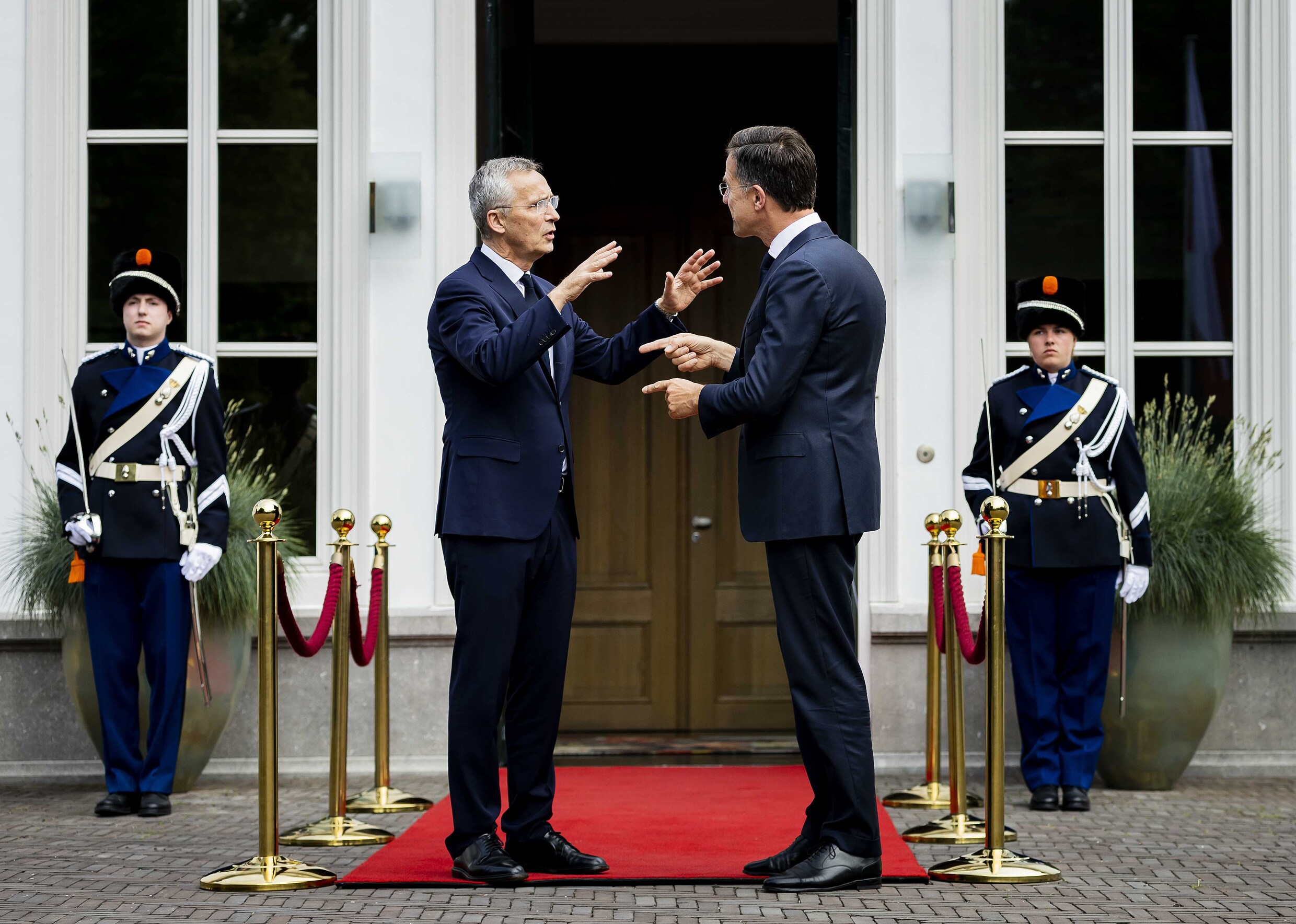 Voorbereiding Navo-top in Catshuis: wordt Oekraïne lid en gaat Rutte de ...