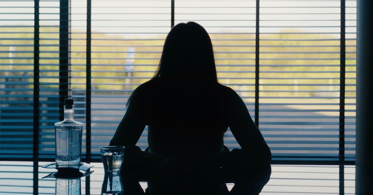 Recensie: Docu Zitten & zwijgen schetst een onluisterend beeld van het gevangeniswezen