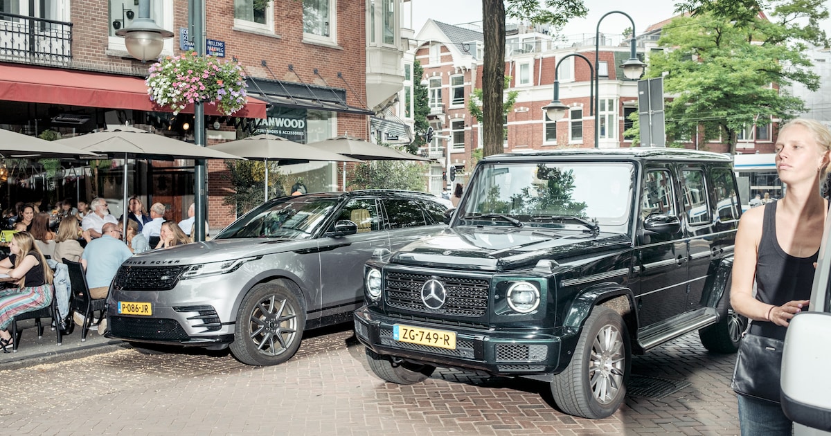 Lezers over de weerzin tegen grote auto’s in Amsterdam: ‘Erg typisch linkse reactie’