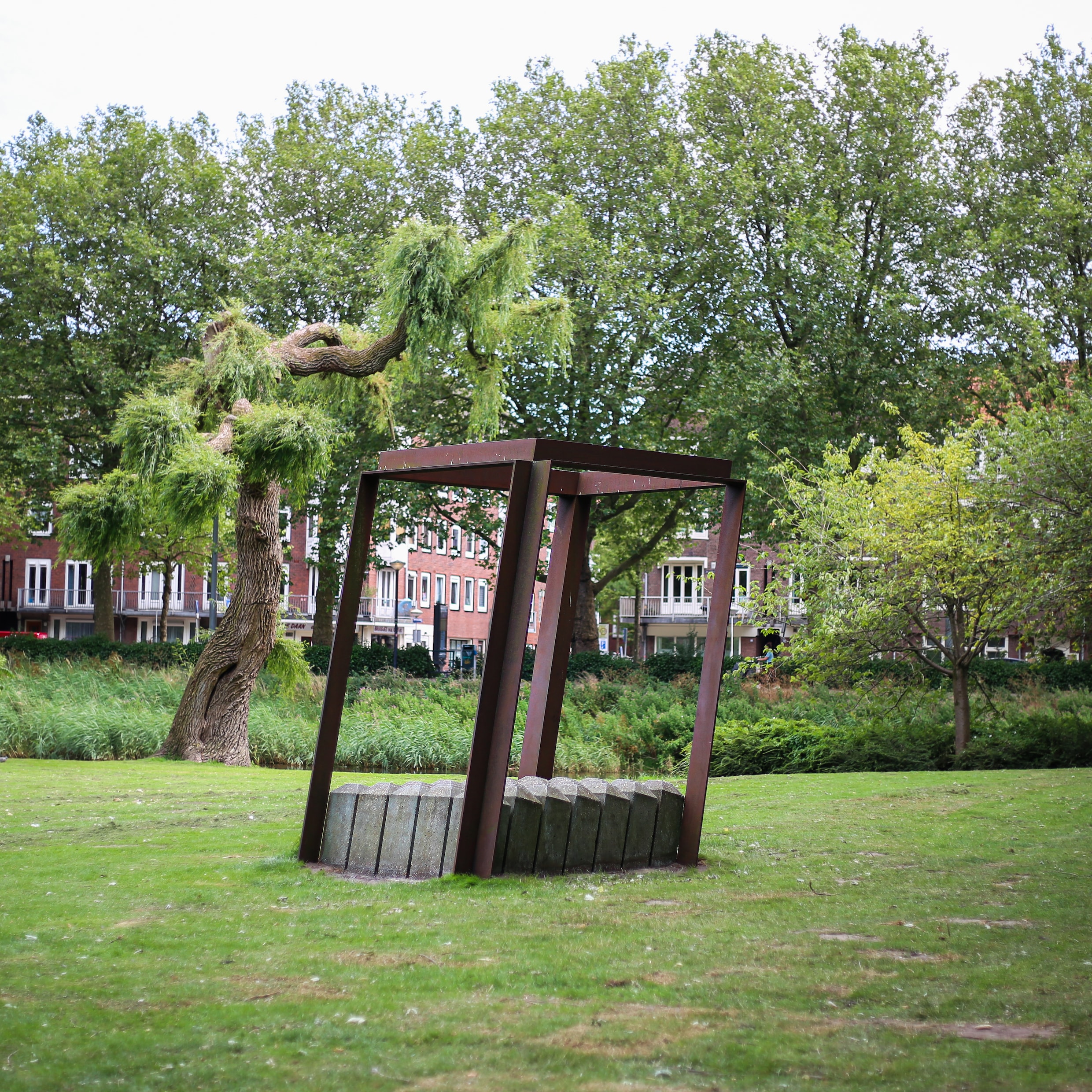 Monument voor een verzonken stad | Het Parool