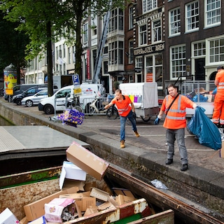 City to deploy three new waste boats in the Red Light District