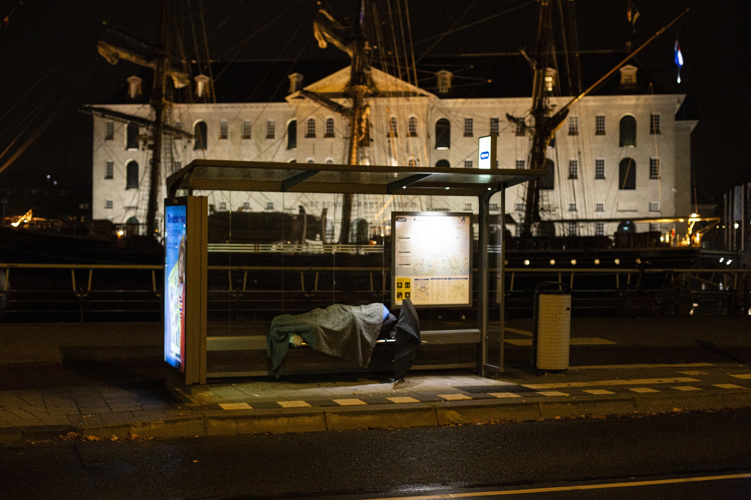 Garantie Voor Amsterdamse Uitkeringsgerechtigden: Meteen Terug In De ...