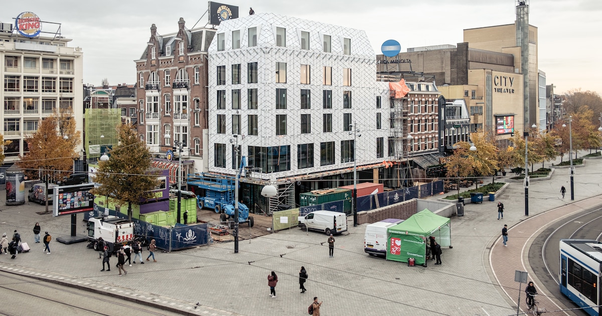 Het Radicaal Nieuwe Gezicht Van De Heineken Hoek Op Het Leidseplein ...