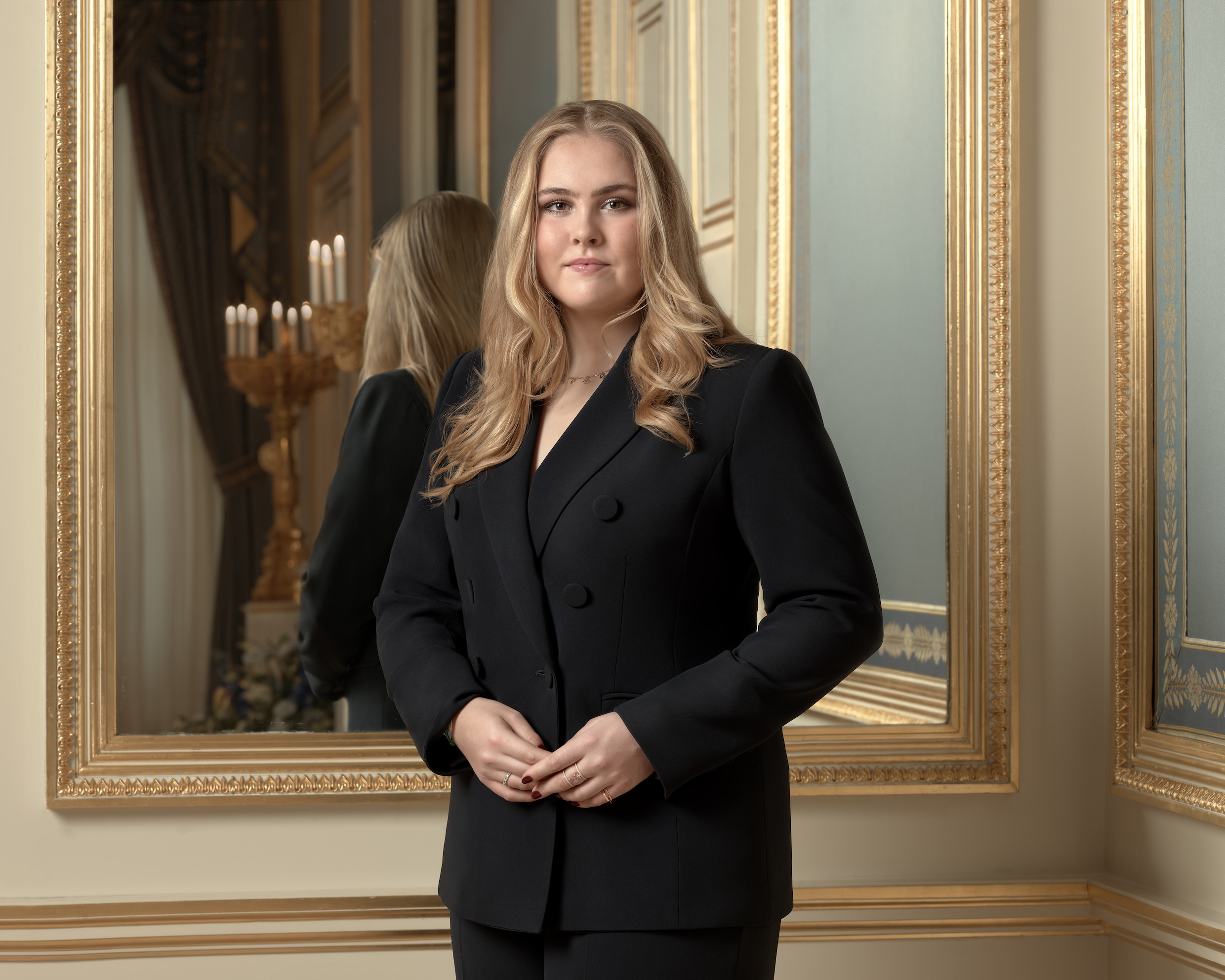 Nieuwe Foto Van Prinses Amalia Vrijgegeven Ter Ere Van Haar 20ste