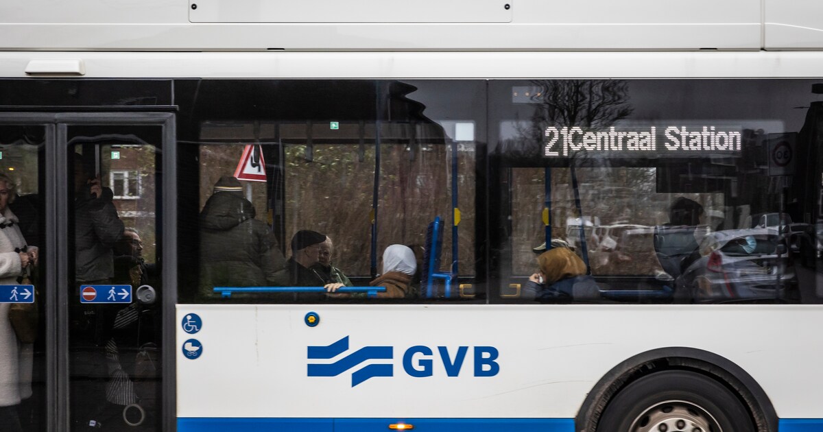 GVB verlengt proef met Engelssprekende buschauffeurs | Het Parool
