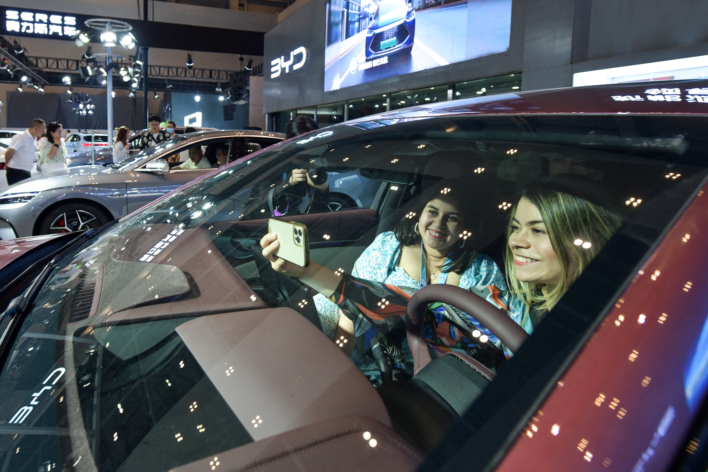Zuinig, stil en Chinees: het onbekende BYD verkoopt al meer elektrische ...