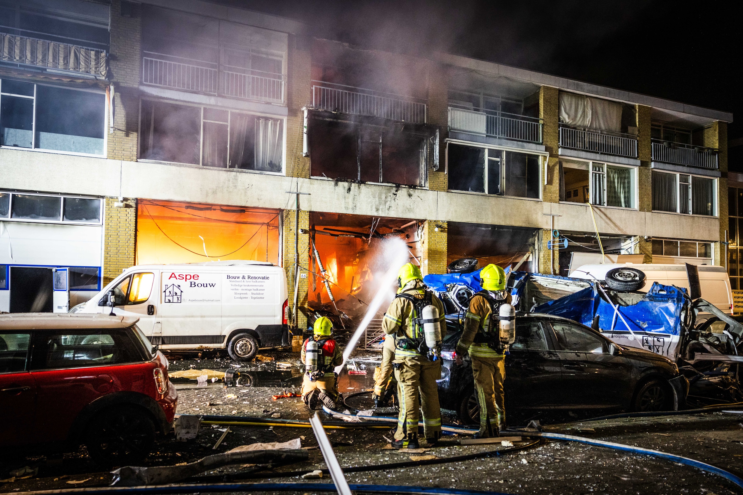 Drie Vermisten Na Explosie En Grote Brand In Rotterdam: ‘Als Ze Nog ...