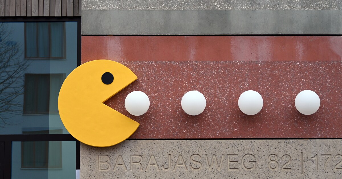 Pac-Man eet zich een weg door Sloterdijk