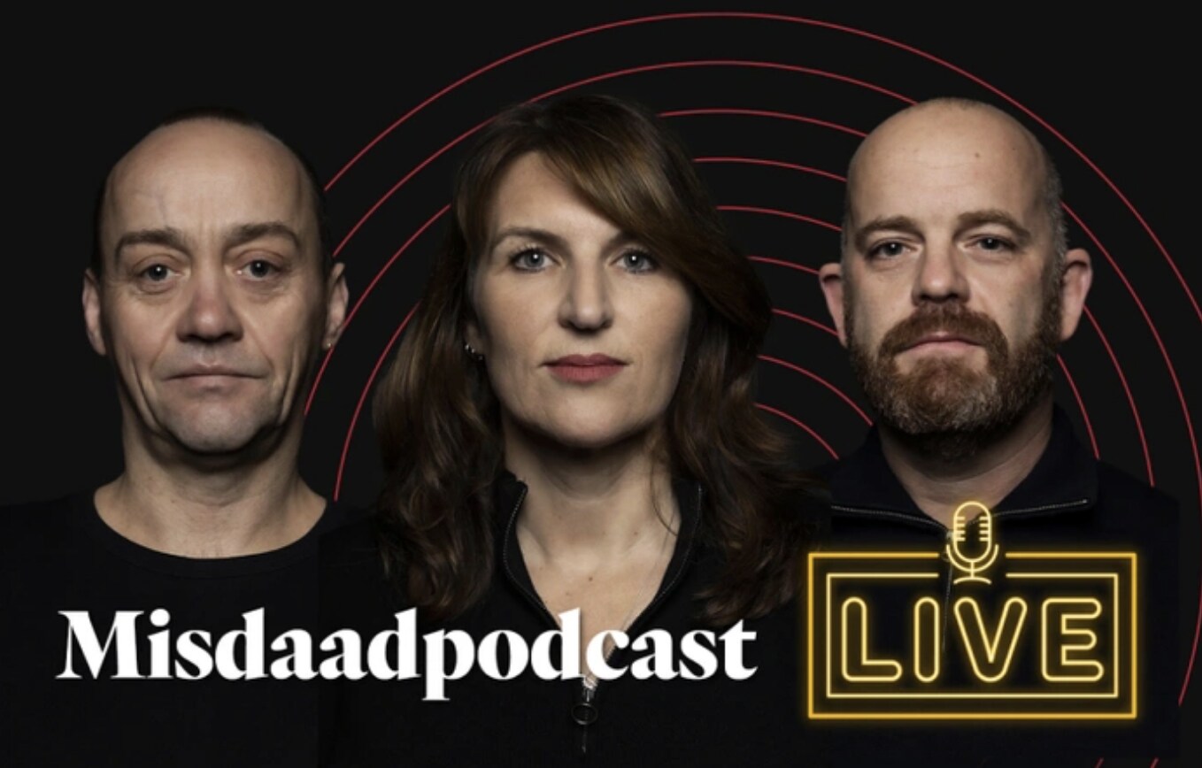 Parool Misdaadpodcast doet boekje open in het theater: ‘Waar spreek je ...