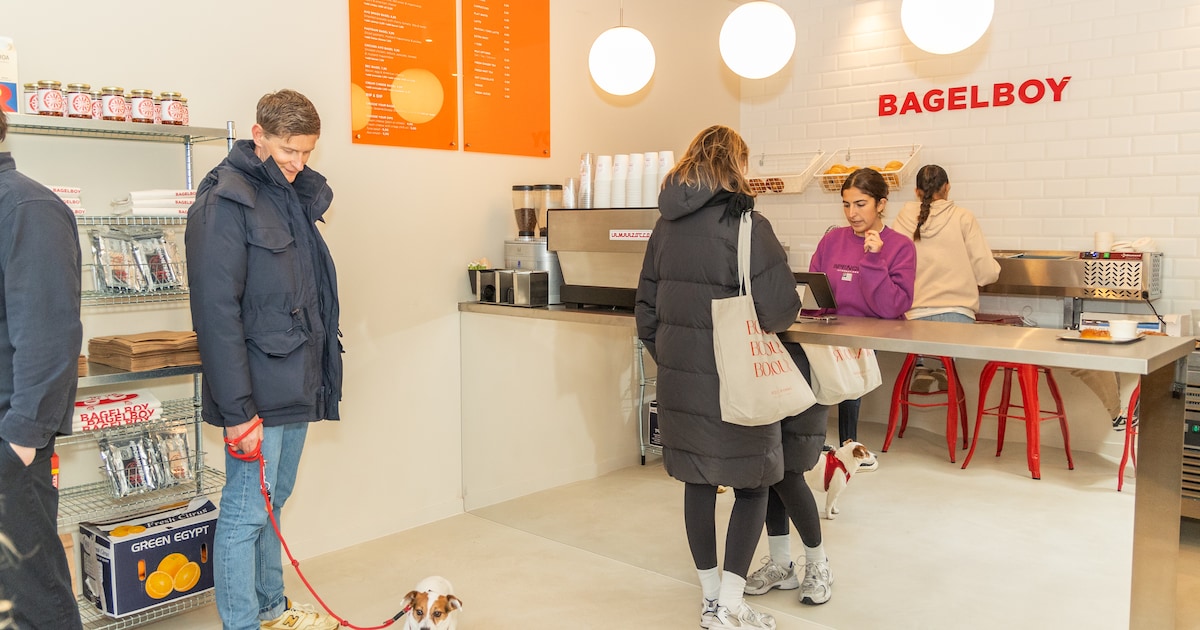 Eet Amsterdamse bagels geïnspireerd op die uit New York bij BagelBoy in