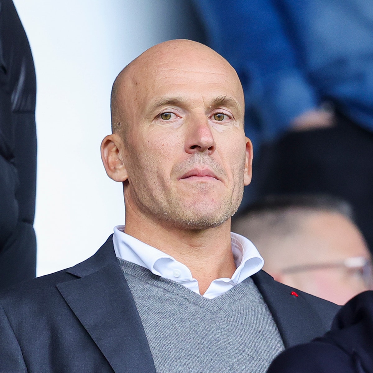 Algemeen directeur van Ajax Alex Kroes geschorst om handelen in voorkennis, Kroes gaat zaak voorleggen aan AFM | Het Parool