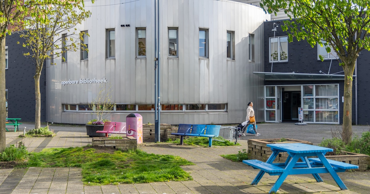 Bespuugd en bedreigd: schrik zit er in bij OBA-medewerkers in Nieuw-West