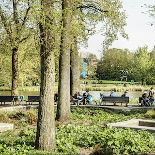 Amsterdam struggles to find drug consumption rooms despite urgent need