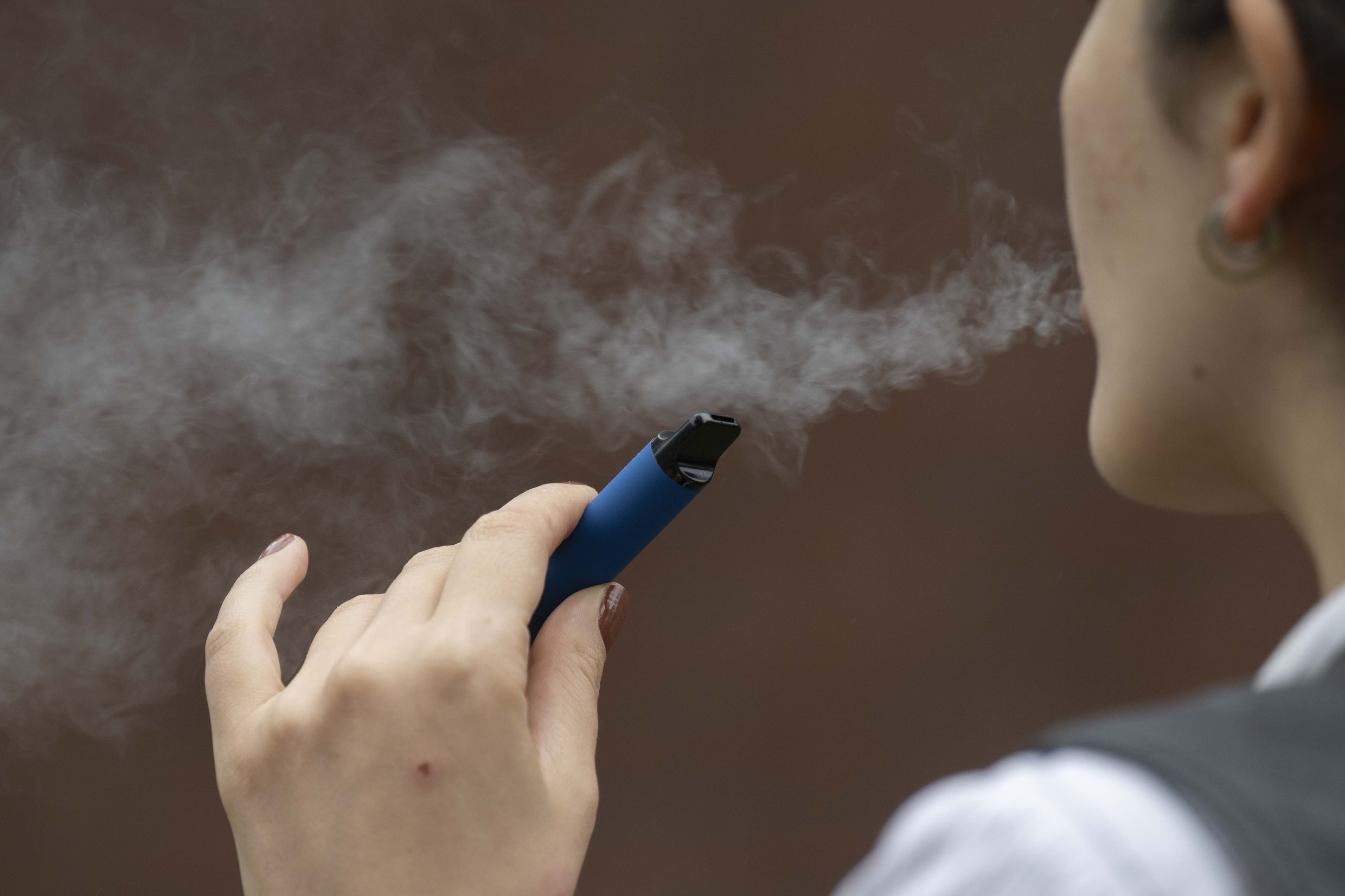 Kinderartsen slaan alarm over vapes: ‘Tabaksindustrie maakt op sluwe wijze kinderen verslaafd’
