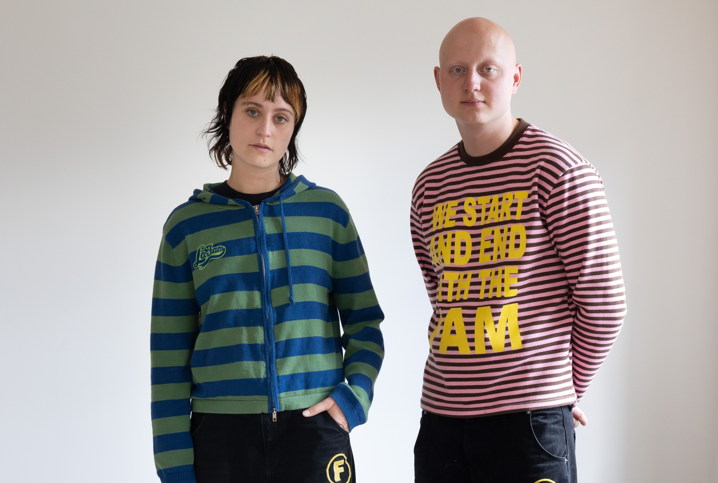 Streetwearlabel La Fam is populair bij gen Z en artiesten als Burna Boy Sommigen zullen het te heftig vinden wat we doen maar we kiezen onze eigen weg Het Parool