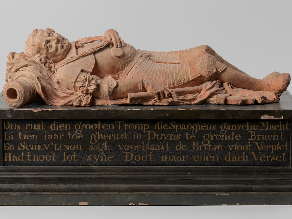 het-grafmonument-voor-maerten-