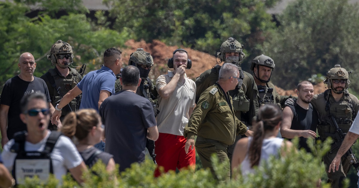 Israël Juicht Om De Bevrijding Van Vier Gijzelaars, De Palestijnen ...