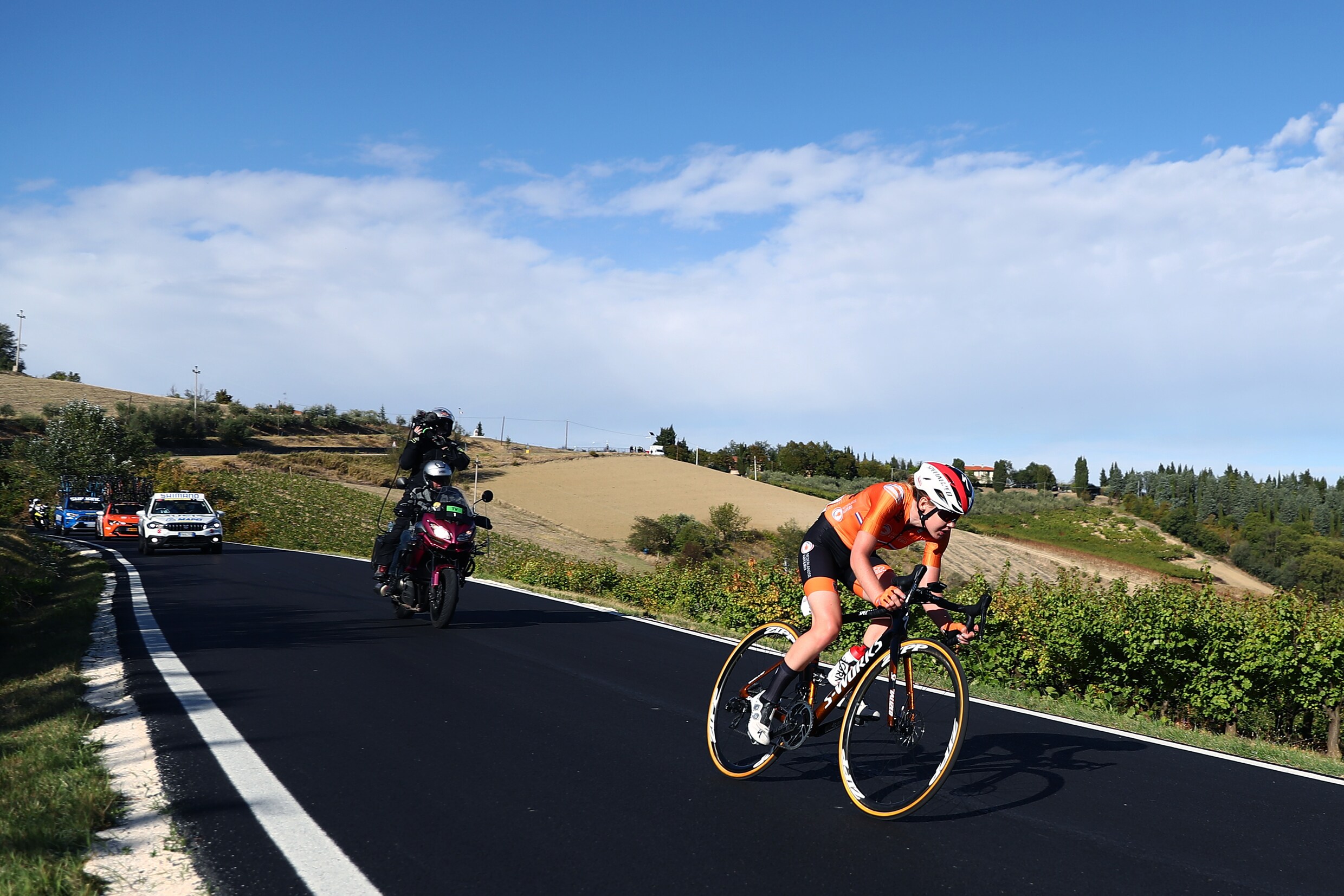 Oud-kampioene Anna van der Breggen terug in het wielerpeloton ...