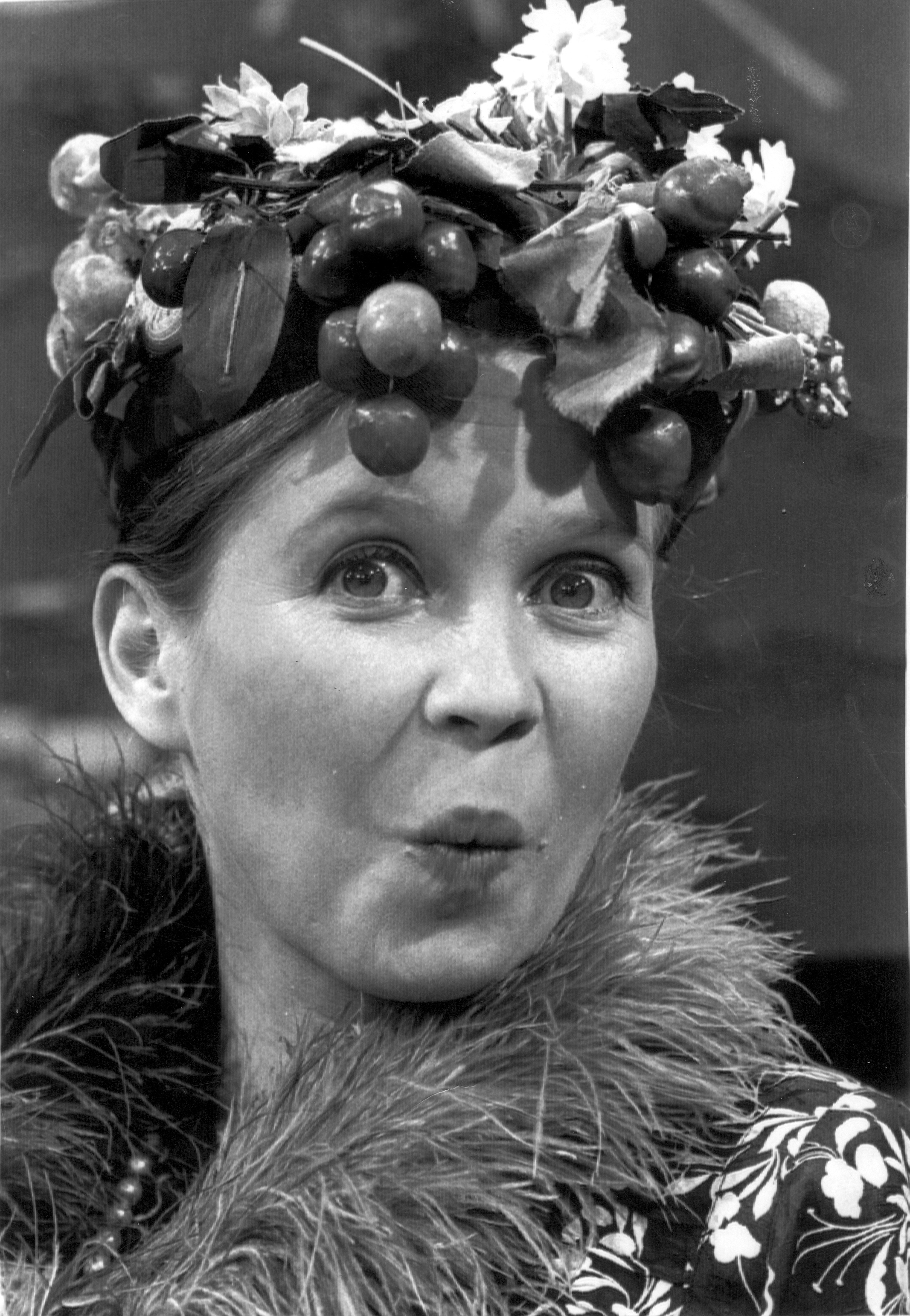Wieteke van Dort (1943-2024) wás de deftige dame | Het Parool