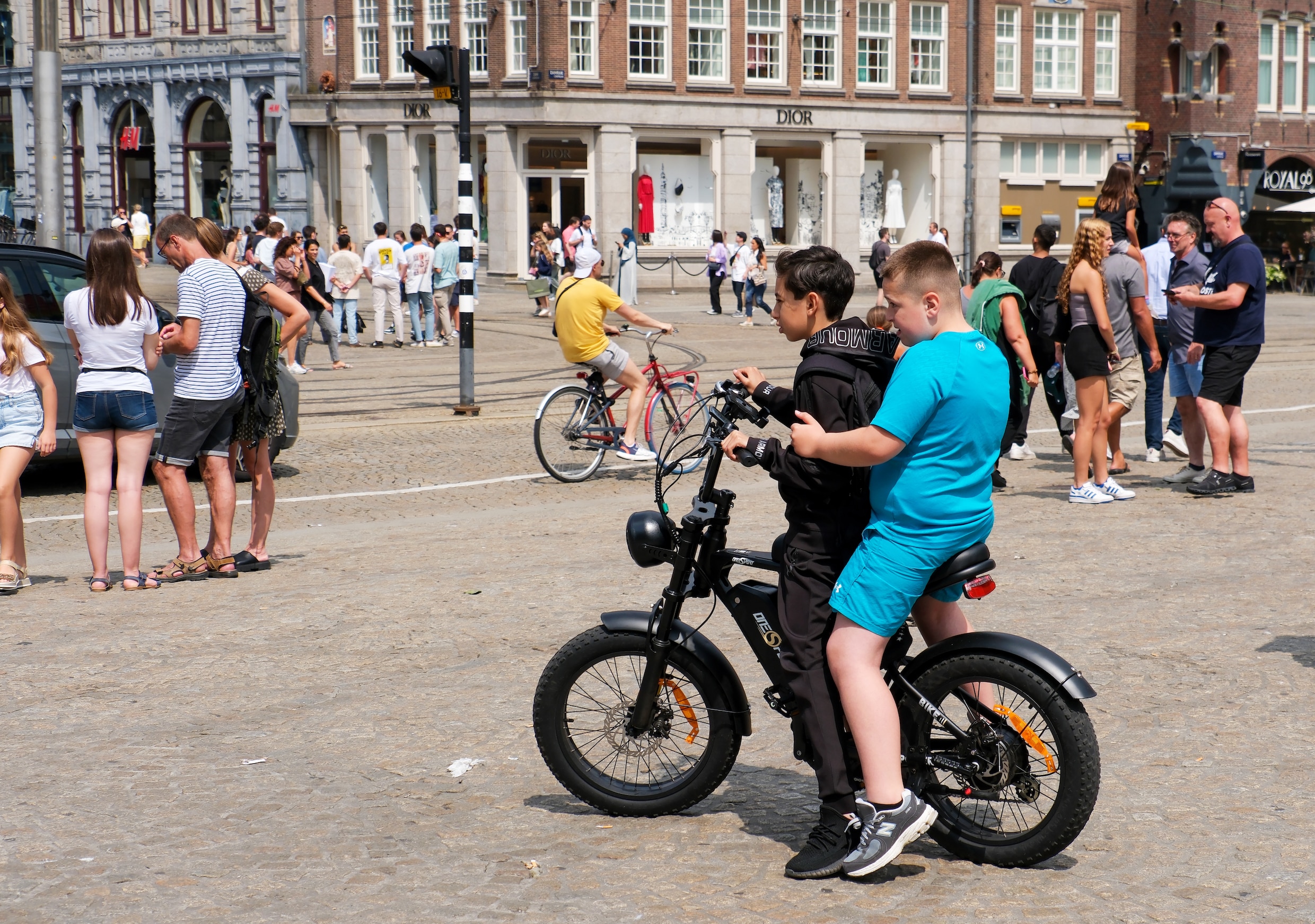 Kamer wil minimumleeftijd voor fatbikes: ‘Nederland schreeuwt om ...