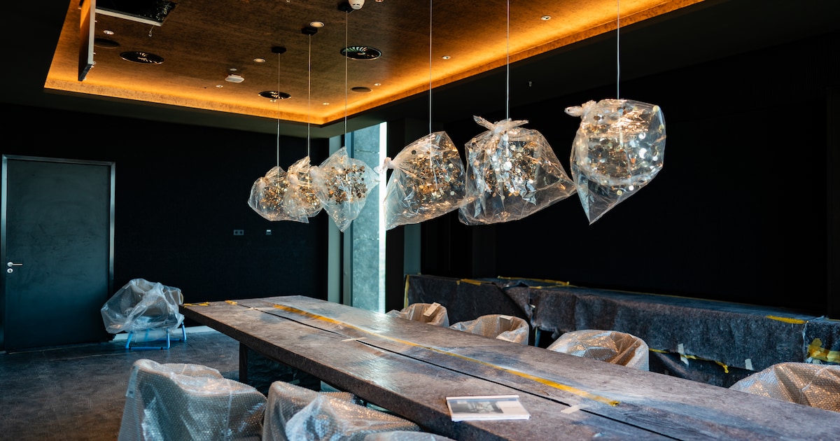 Wat de kroon op Overhoeks moest worden, is al zeven jaar een spookcomplex vol bouwproblemen