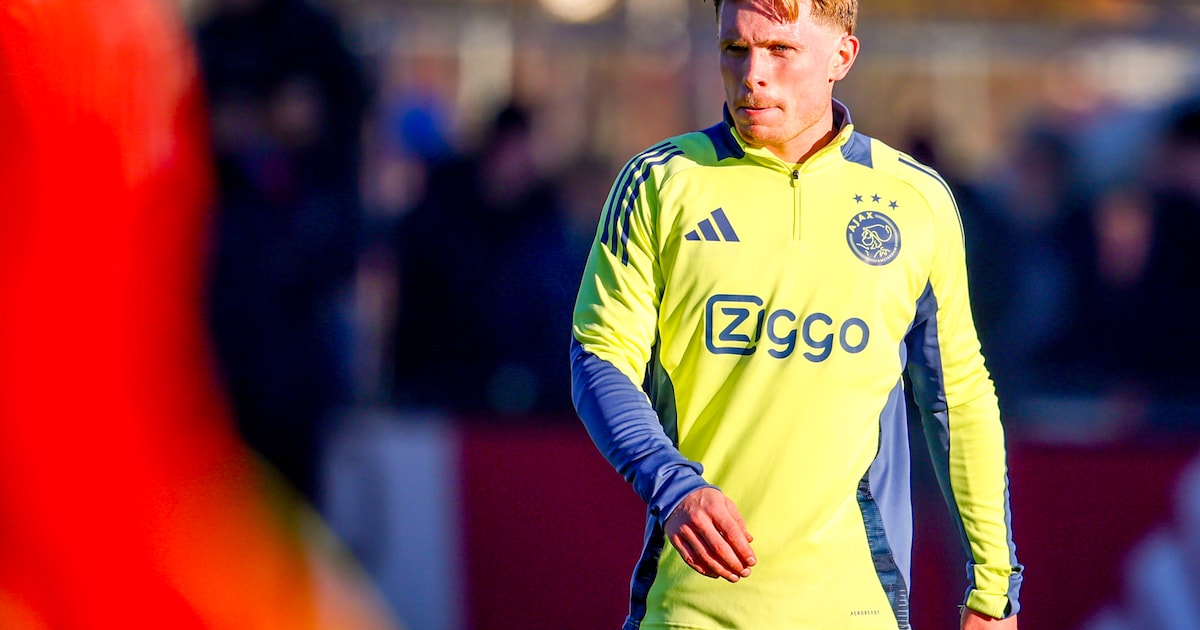 Ajax' nieuwe vleugelspeler Edvardsen is rustig, blinkt uit in bijna elke sport en maakt perfecte salto's