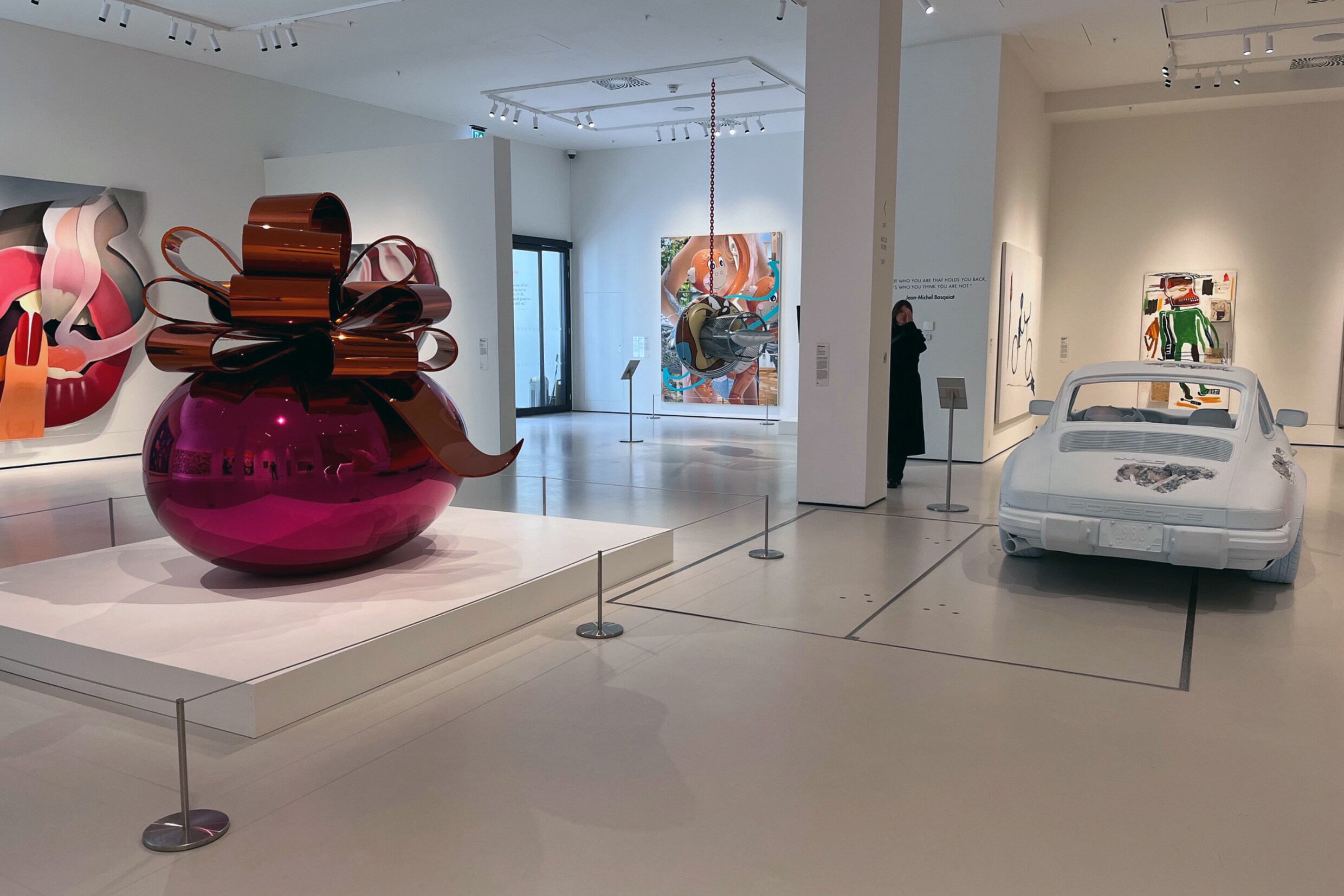 Personeel vertrekt boos, kunst wordt aangeraakt: wat gaat er mis bij ...