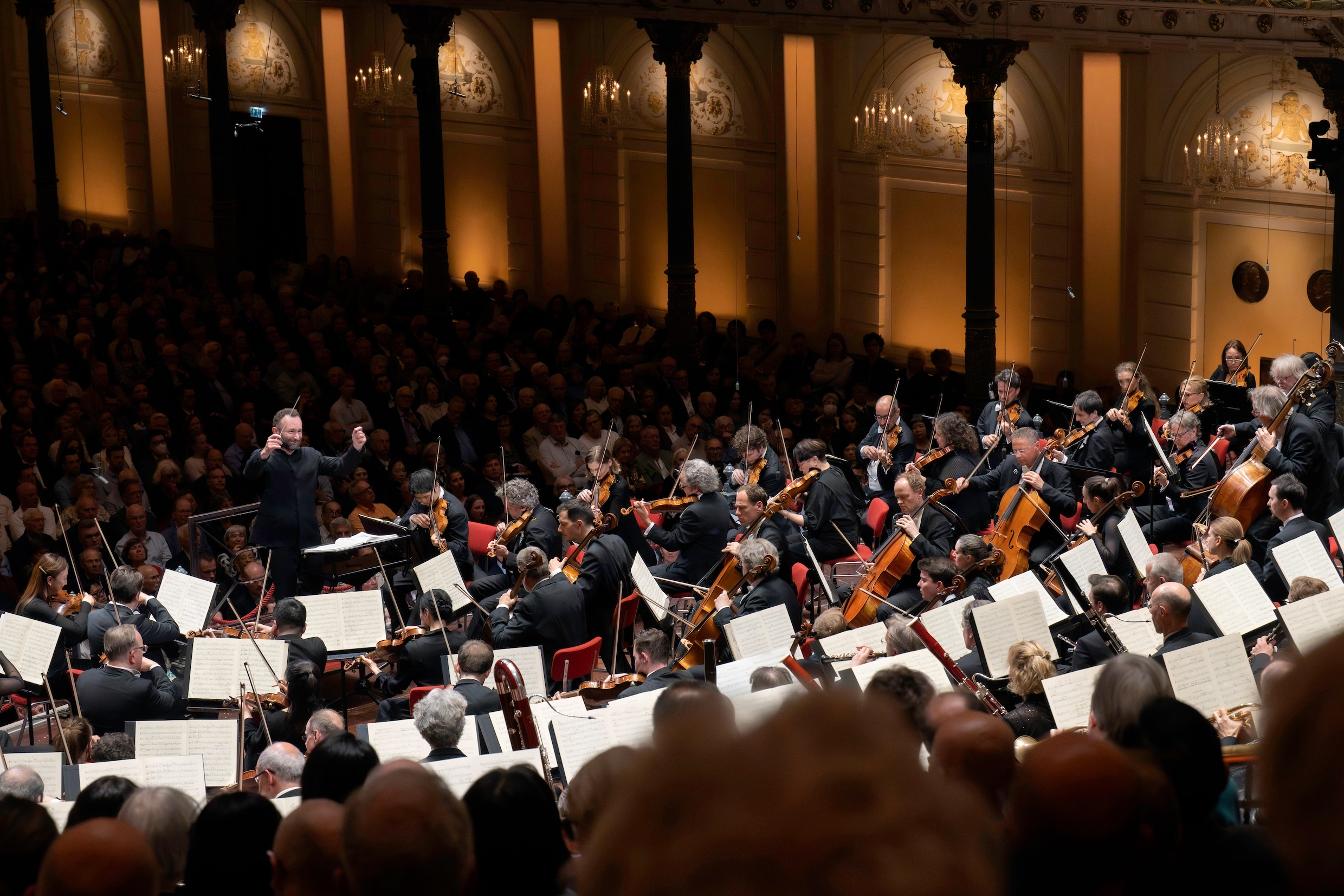 De Berliner Philharmoniker onder leiding van Kirill Petrenko.