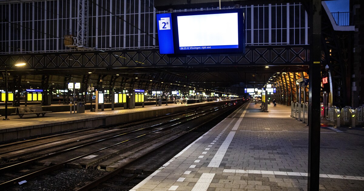 Zaterdagnacht geen treinverkeer van en naar Amsterdam Centraal, zondag ...