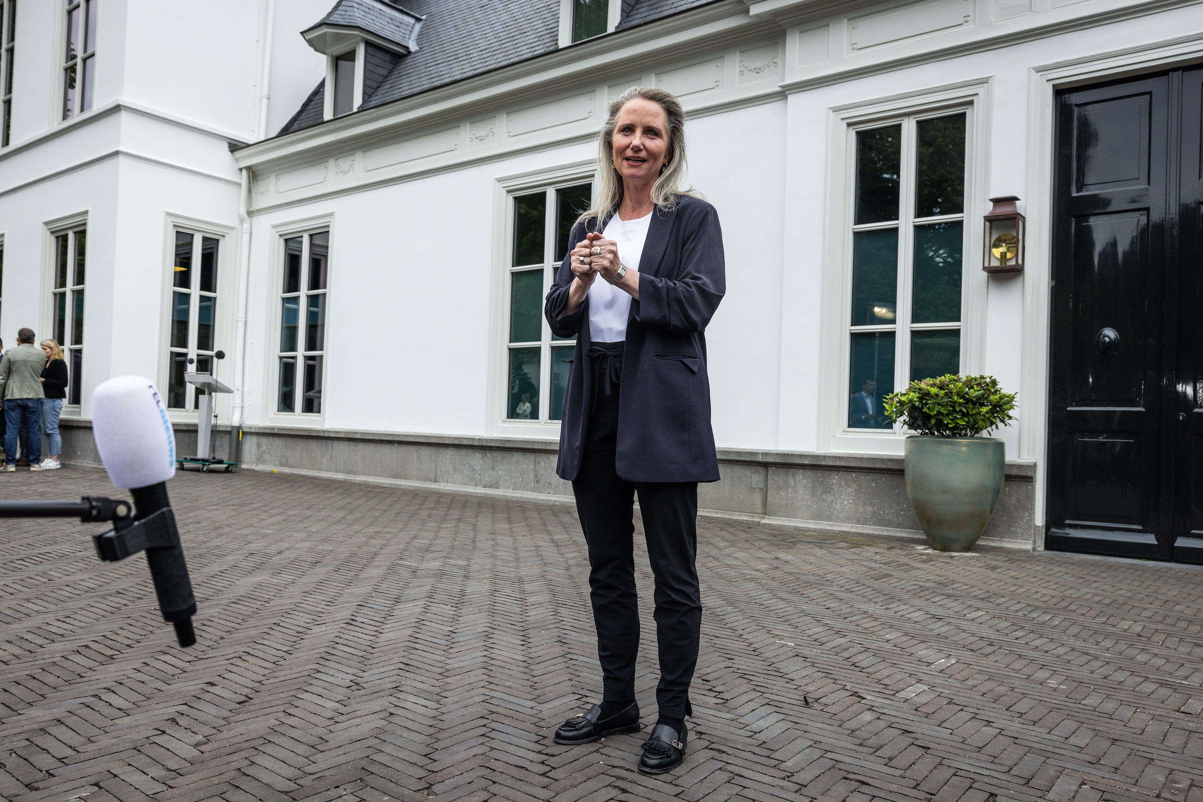 Lezers over de val van het kabinet: ‘Je kan van alles vinden van ...