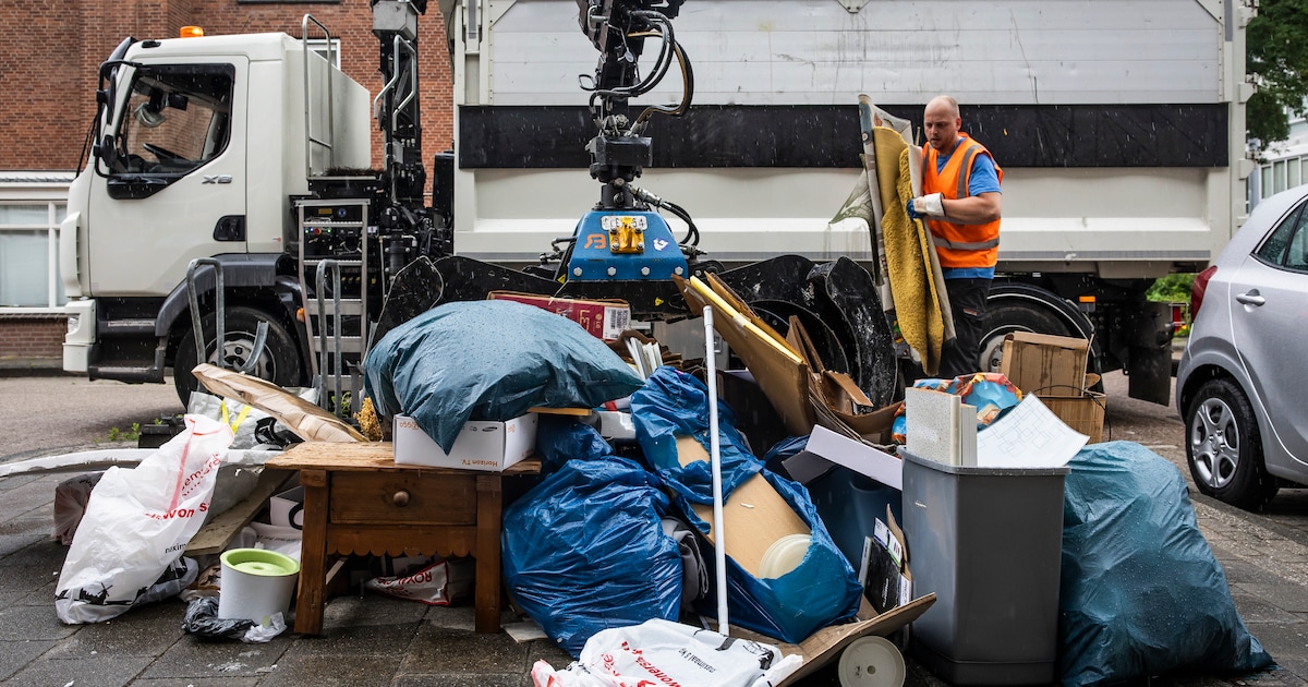 Amsterdam krijgt 4000 officiële plekken voor grofvuil, IJburg als eerste aan de beurt
