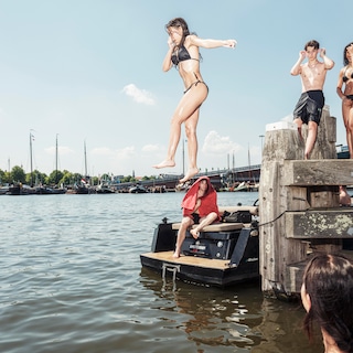 Live | Amsterdam set for tropical day, military exercises in Gelderland suspended due to wildfire risk
