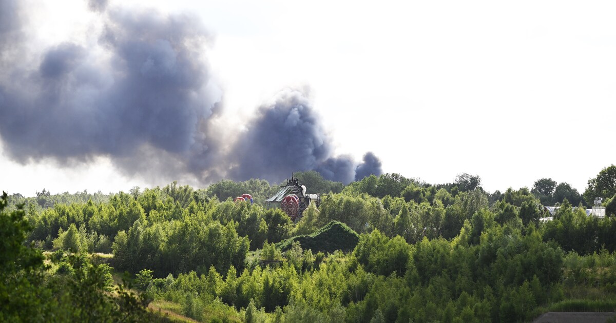 Hoofdpodium van Tomorrowland volledig afgebrand, ook vuurwerk ontploft