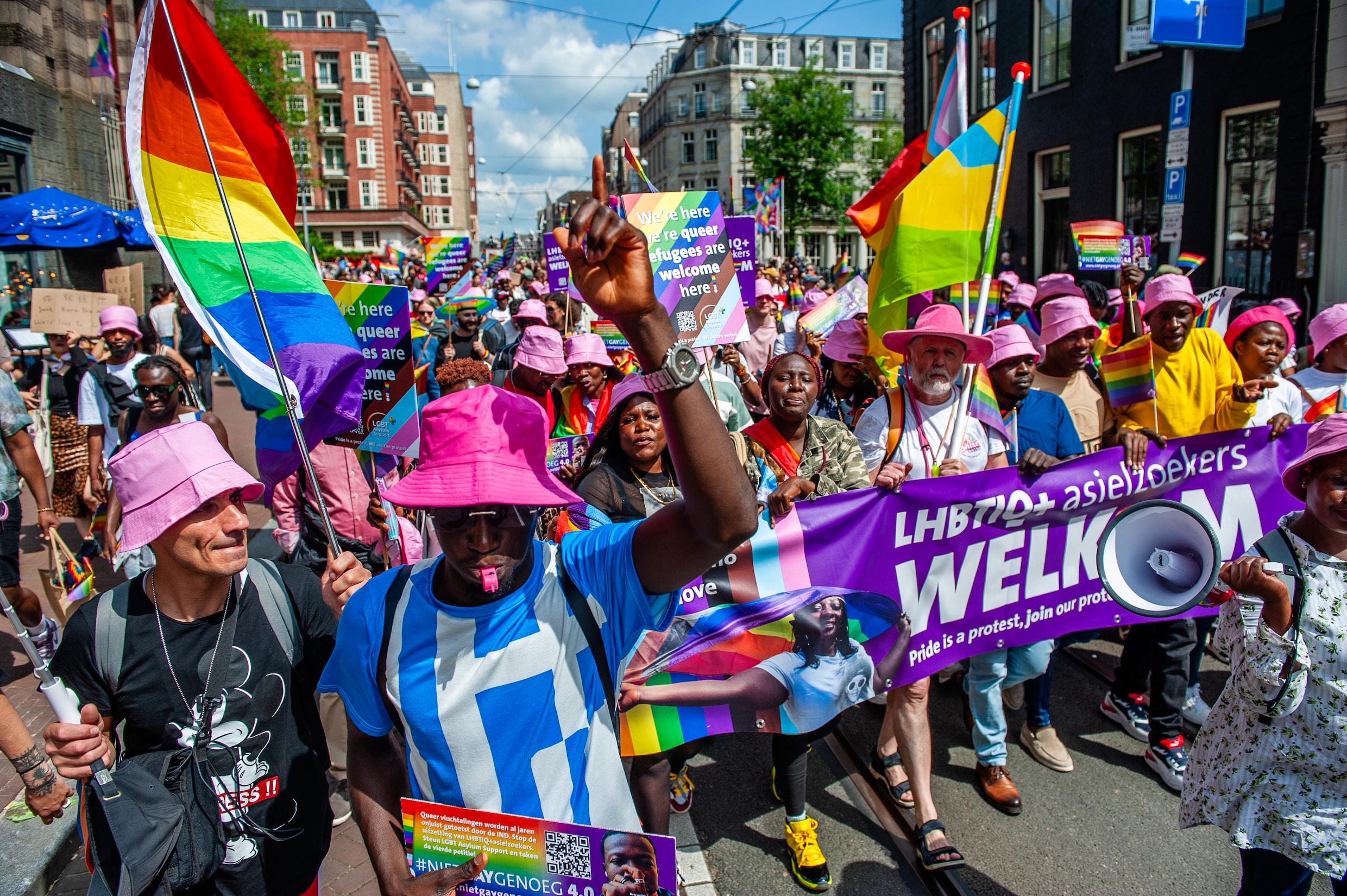 March, Walk, Parade, hoe zit dat allemaal? Pride Amsterdam in zes ...