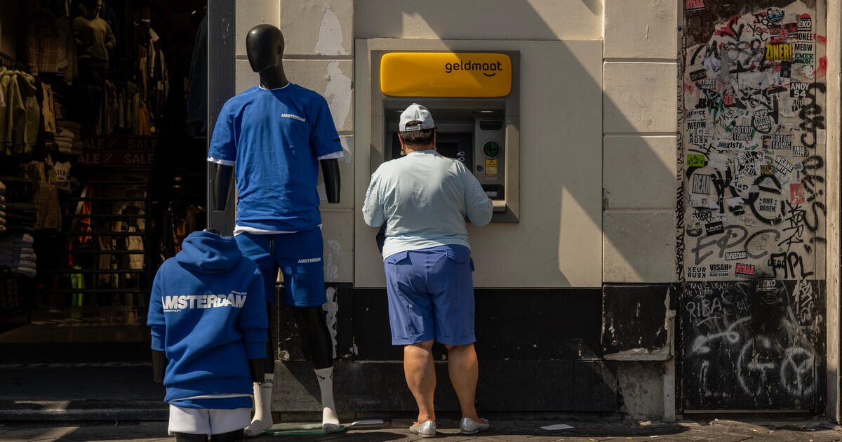 Ook ’s avonds op de hotelkamer geven Hank en Harry een gevoel van veiligheid