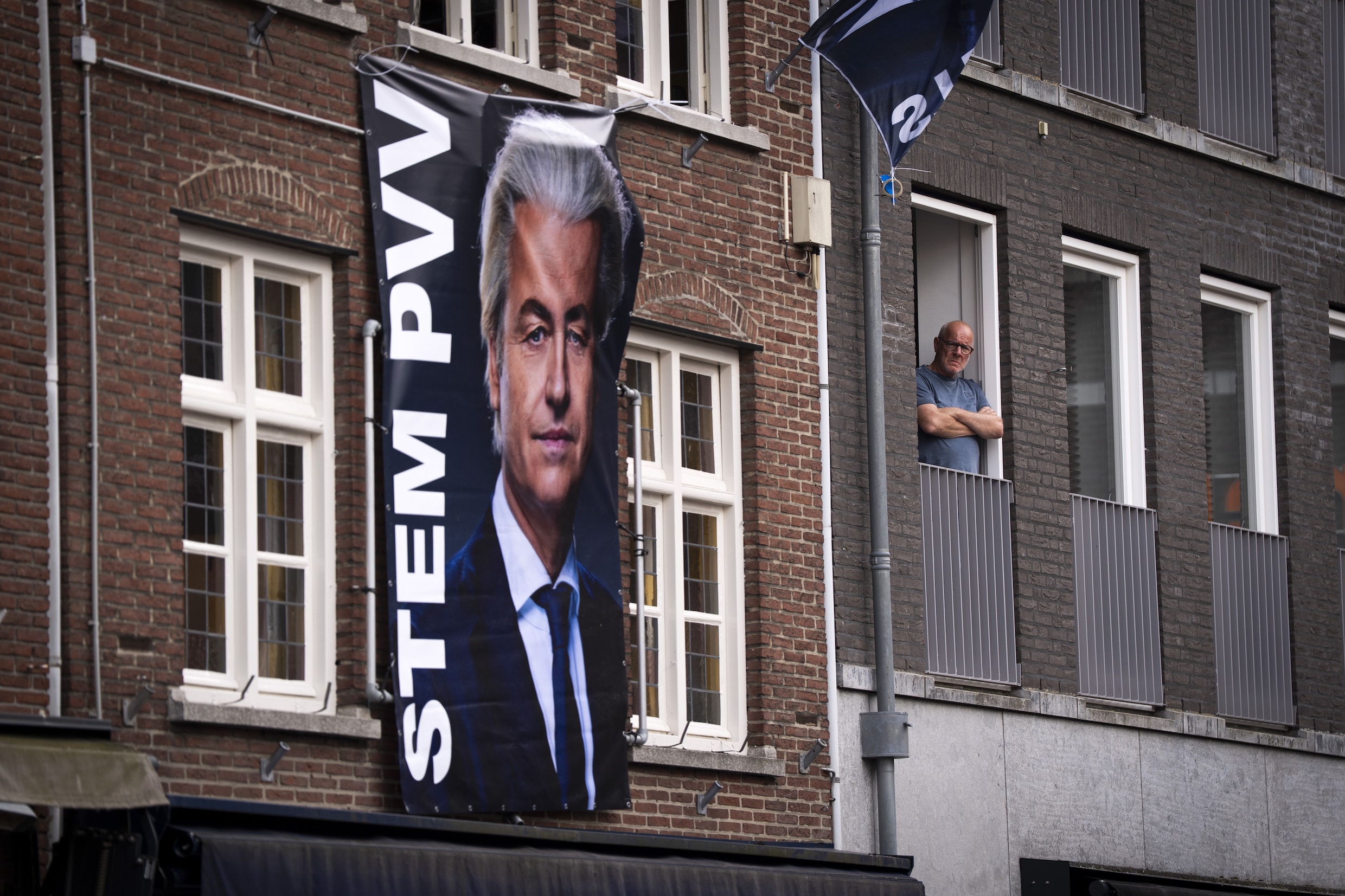 Oppositie dreigt voor PVV – en Wilders zet allerlei trucs in om de ...