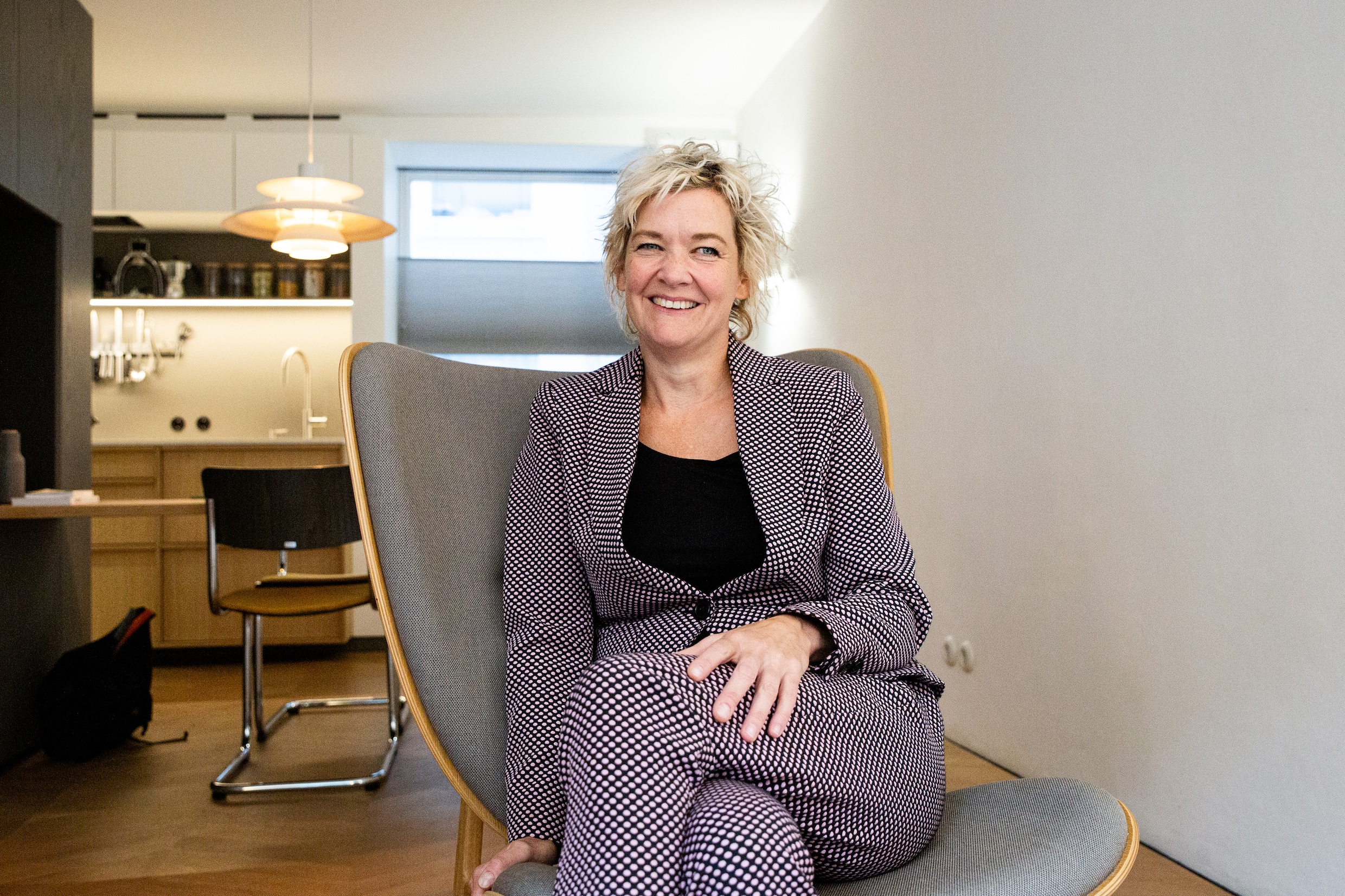 Annette (46) woont op 43 vierkante meter in Oud-West: ‘Ik heb een alles ...