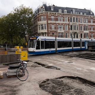 Tram damages overhead lines at Alexanderplein