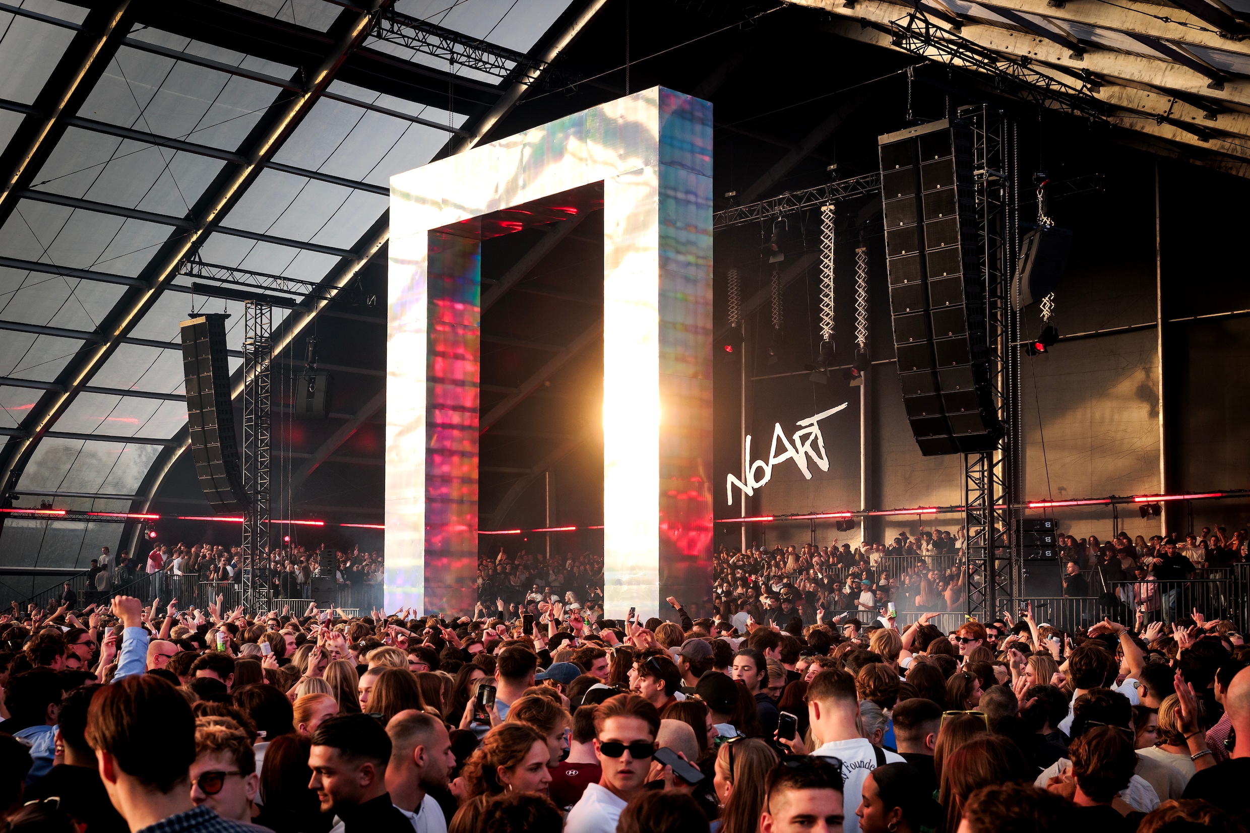 Vijf dj’s, waaronder Amsterdammer Job Jobse (36), zeggen optreden op No ...