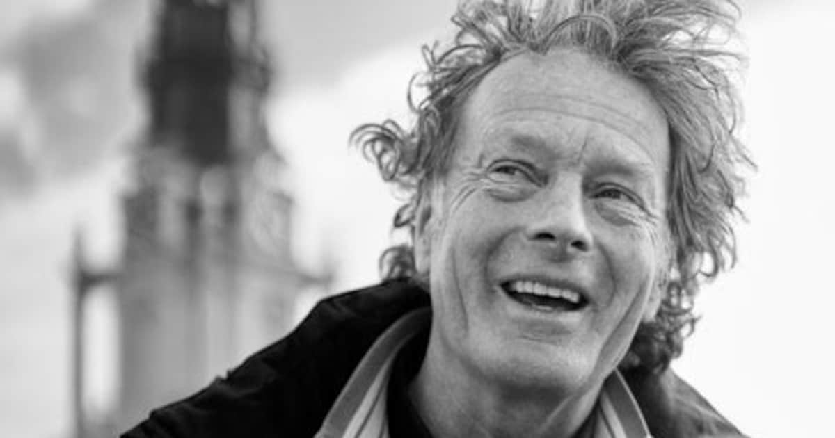 Als internationale filmcrews wilde filmen in Amsterdam, vroegen ze Adri Schagen (1962-2025) naar de 