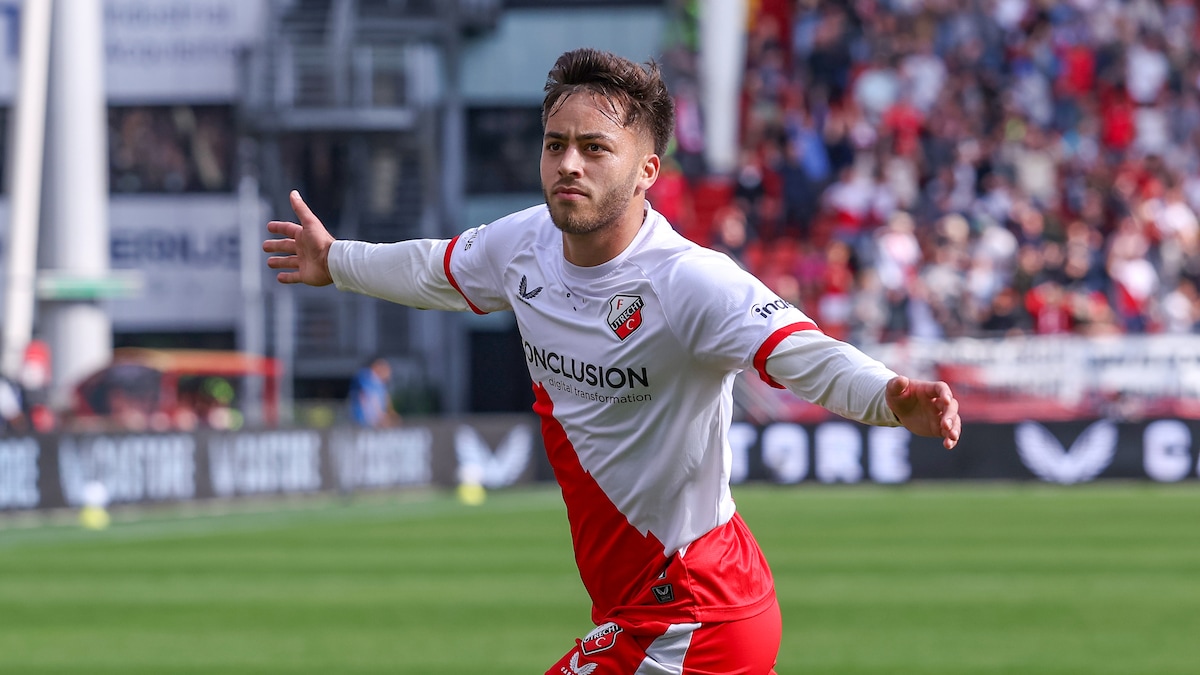 Fenerbahçe'de sol bek transferi: Görüşmeler resmen başladı!