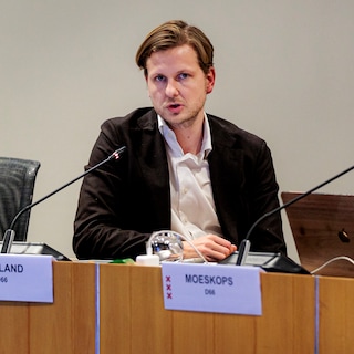 Experienced Rob Hofland remains D66 group leader in Amsterdam