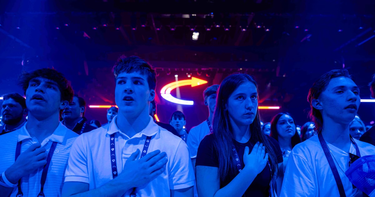 Trumps Maga-beweging kraakt in zijn voegen: kopstukken vechten elkaar de tent uit