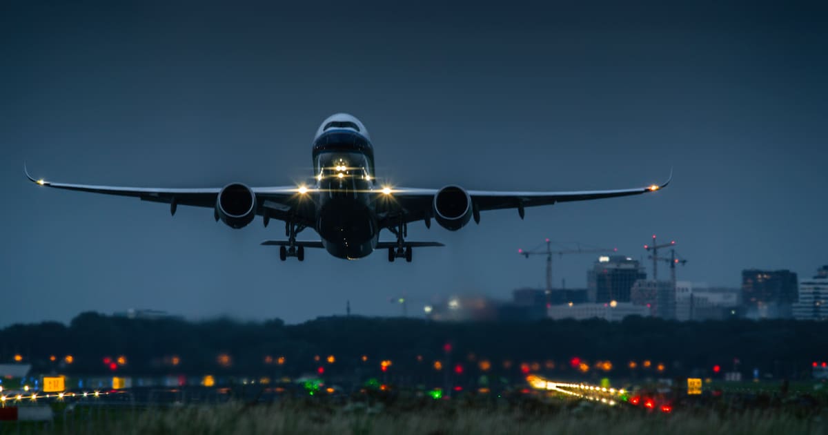 Schiphol must close at night to protect residents’ health, say 15 municipalities