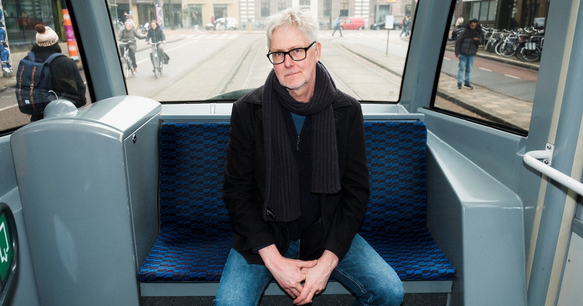 Schrijver Erik Nieuwenhuis over Lijn 1: ‘Mensen die het heel goed doen in het leven vind ik minder i