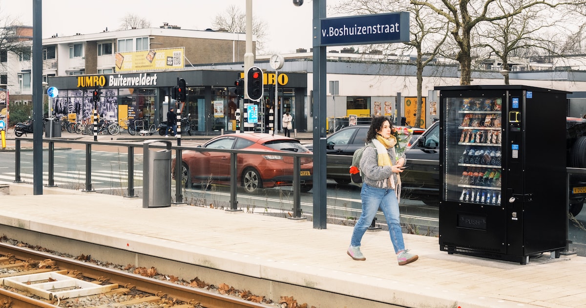 Snacks but no tickets at tram stops in Amsterdam? ‘This is a strange choice’