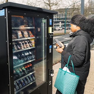 Amsterdam wants snack machines removed from tram and metro platforms, but GVB has final say